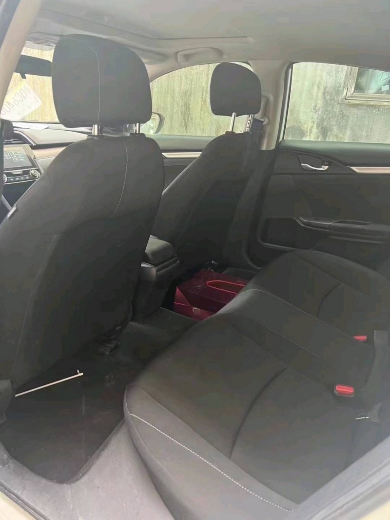 广州19年本田思域5