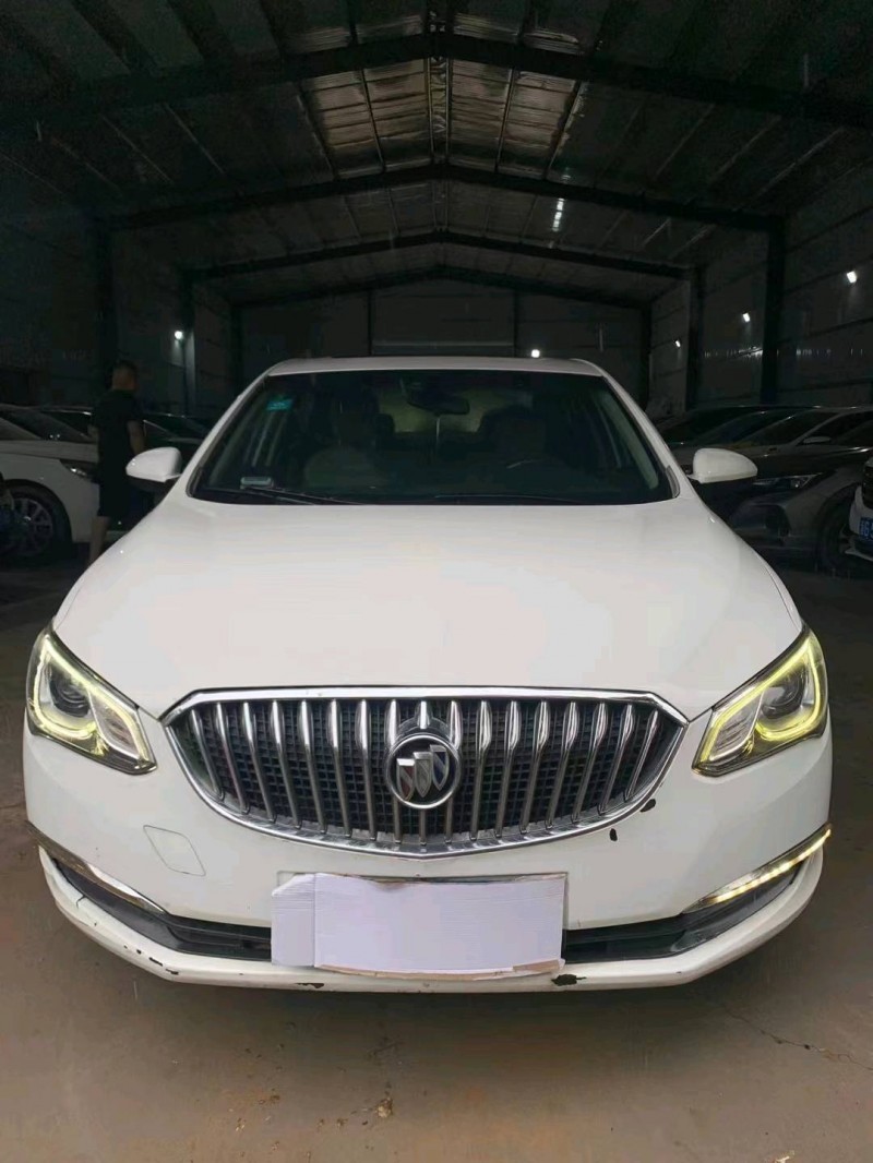 苏州16年别克英朗1