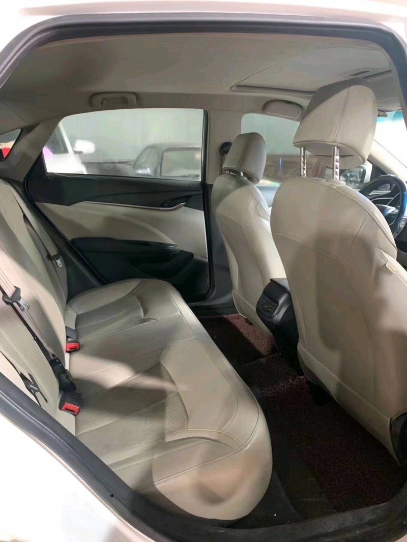 苏州16年别克英朗7