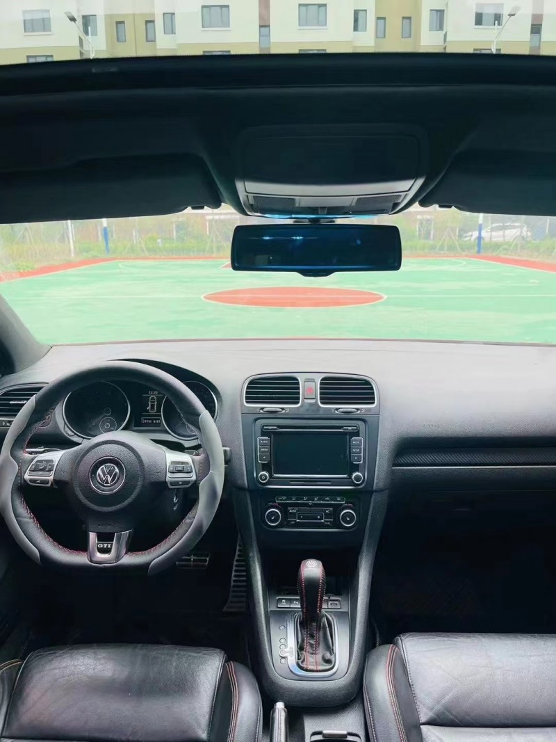 济宁12年大众高尔夫5