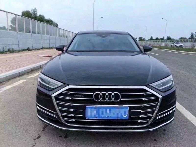 淄博21年奥迪A8L1