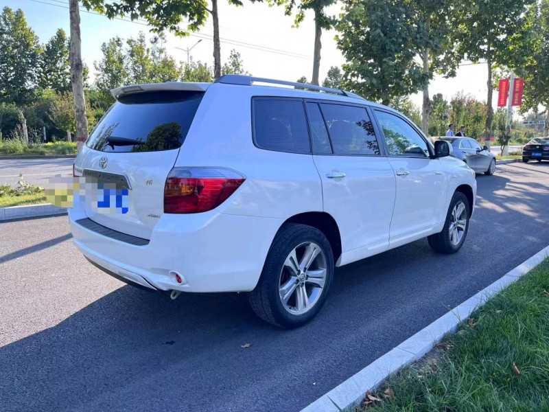 保定10年丰田汉兰达4