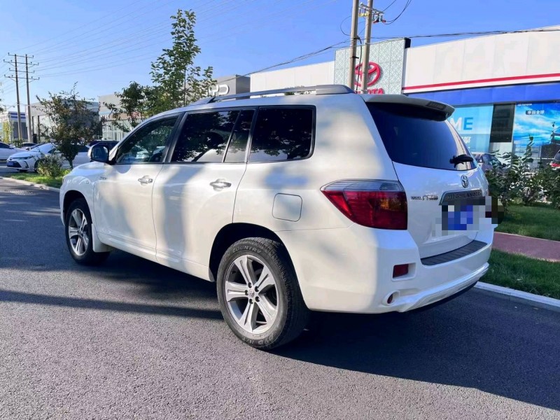 保定10年丰田汉兰达5