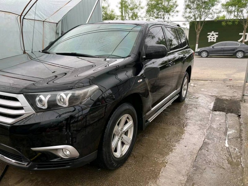 保定13年丰田汉兰达2