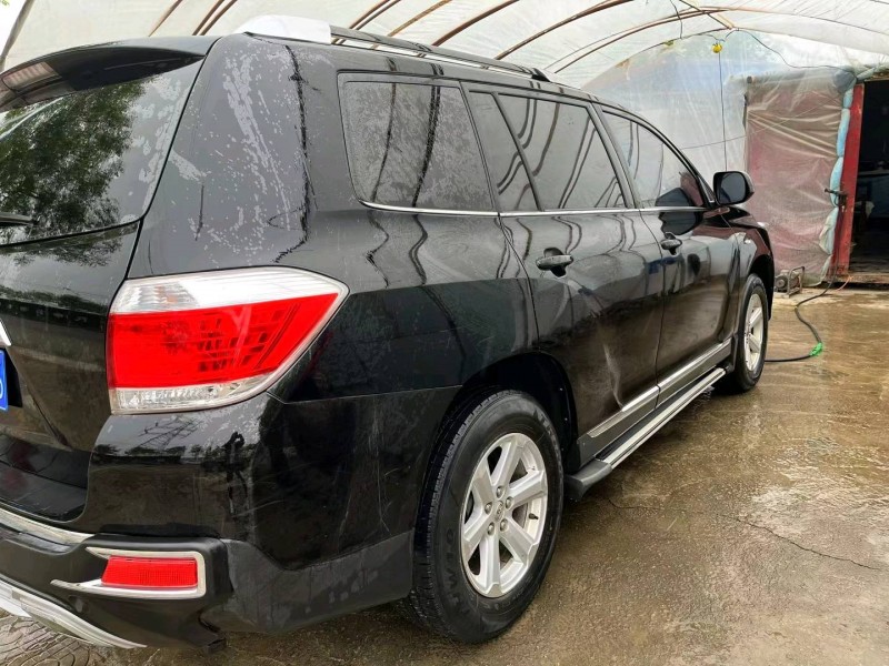 保定13年丰田汉兰达6