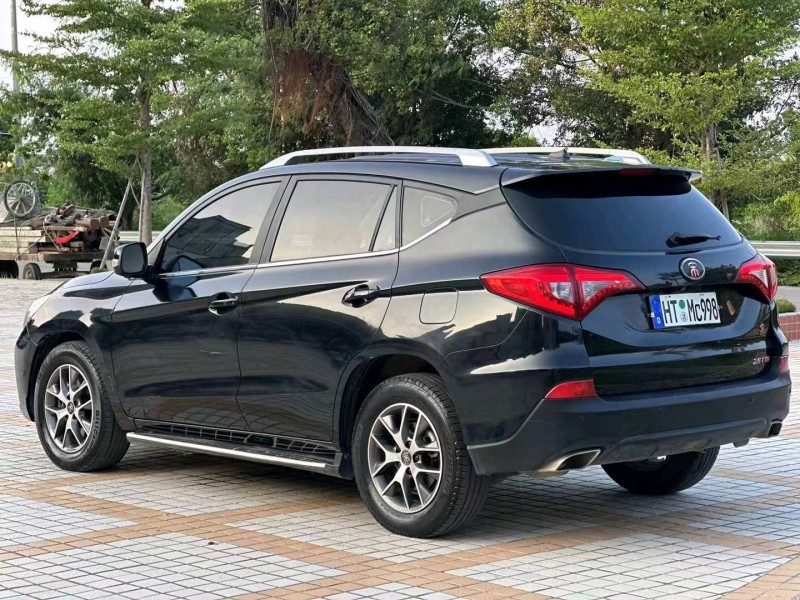 汕头17年比亚迪宋7