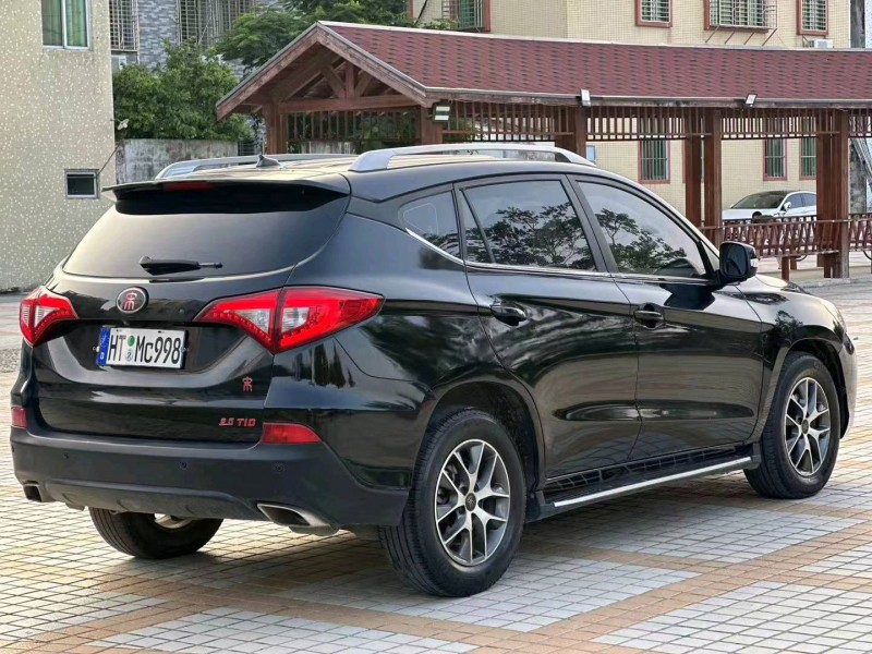 汕头17年比亚迪宋8