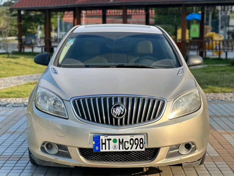 汕头11年别克英朗1