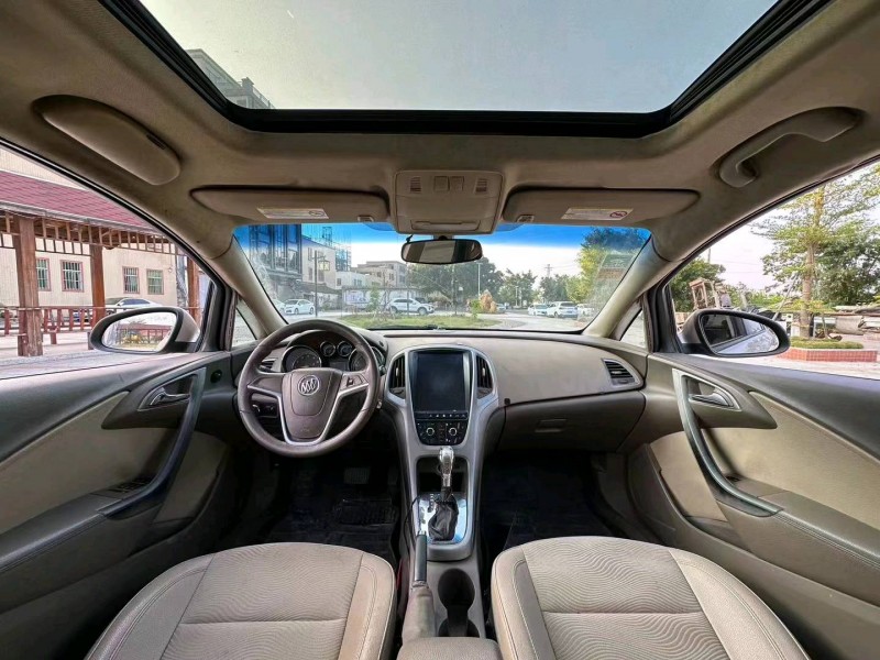 汕头11年别克英朗5