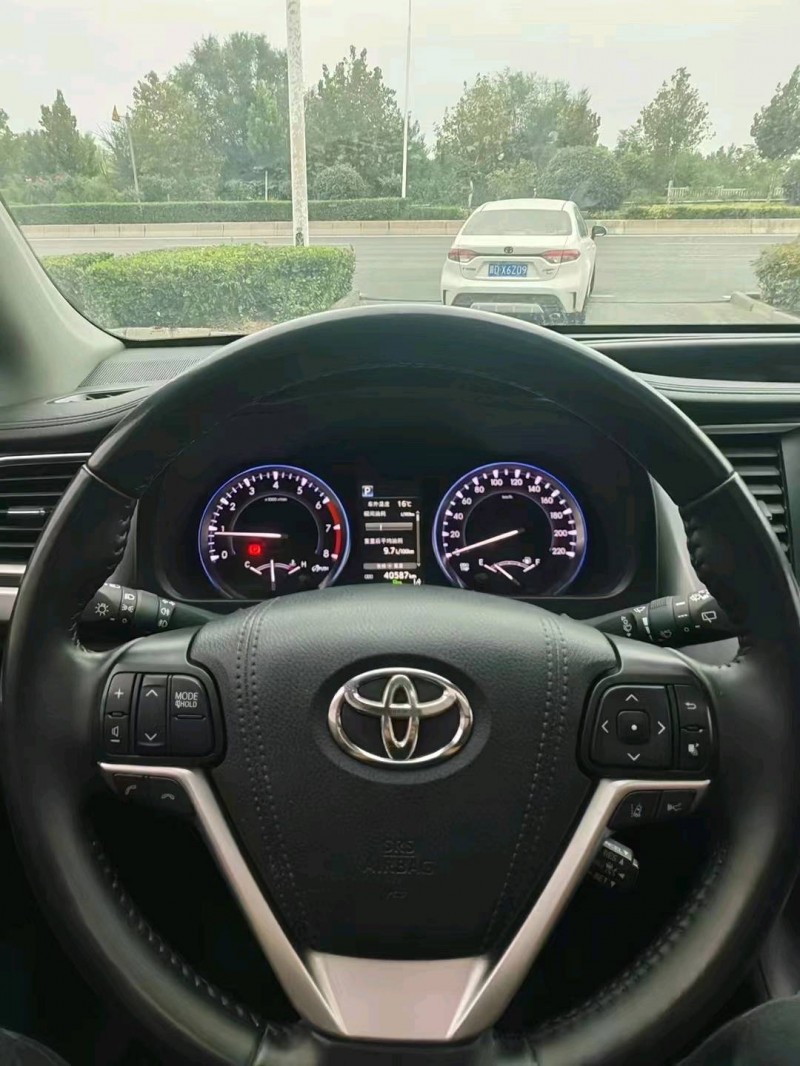 邯郸21年丰田汉兰达4