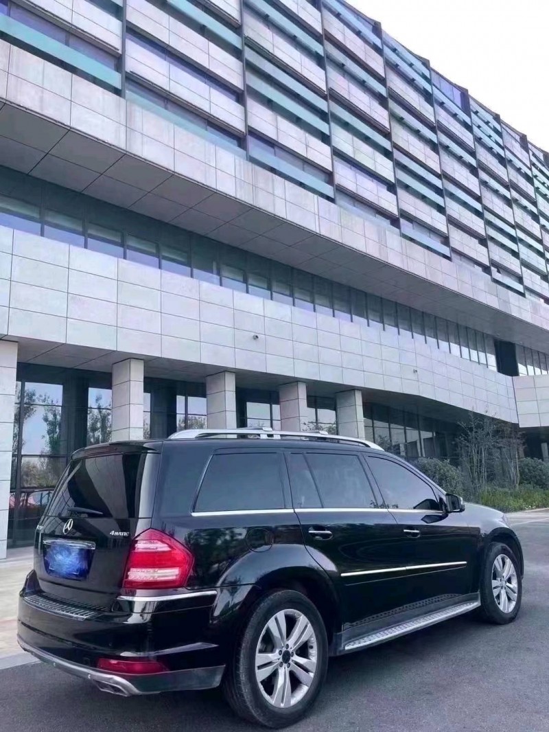 枣庄10年奔驰GL8