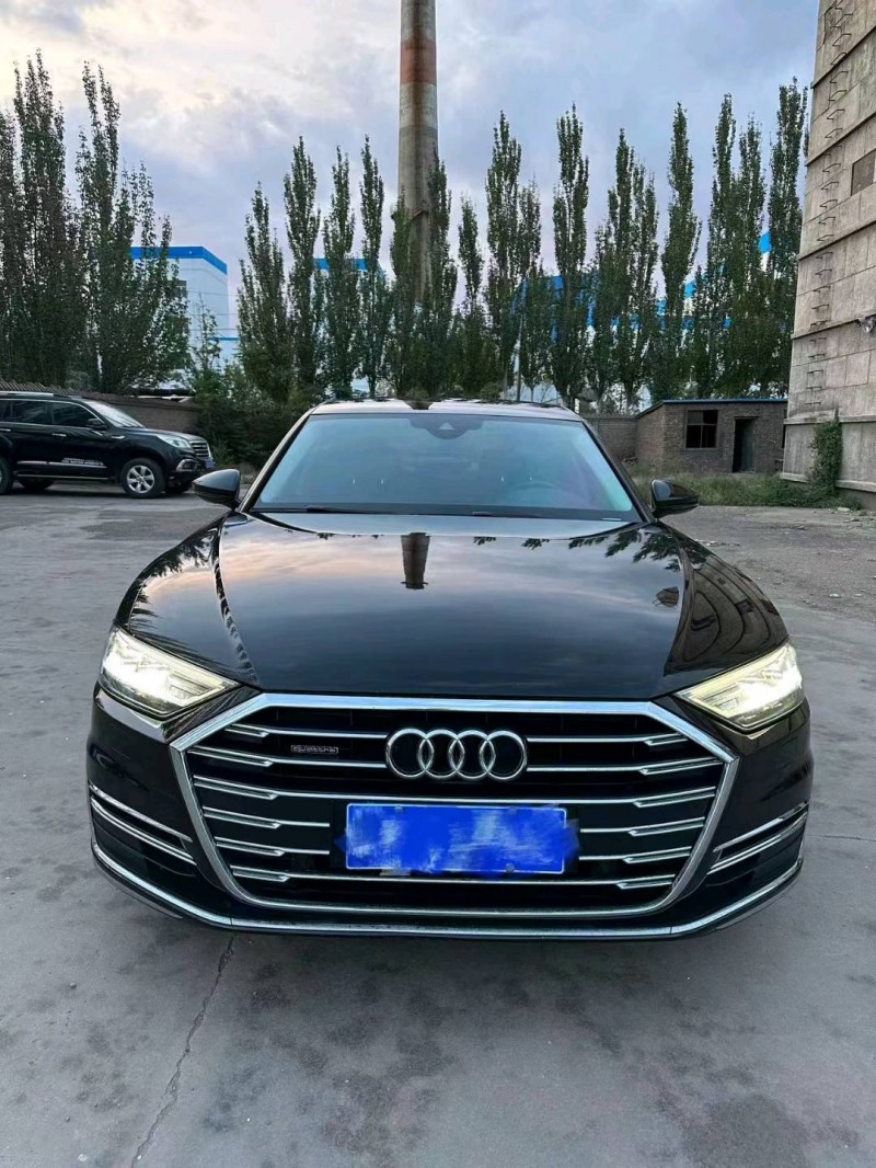 枣庄19年奥迪A8L1