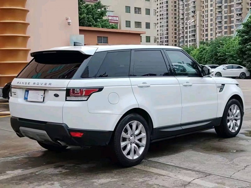 珠海17年路虎揽胜运动5