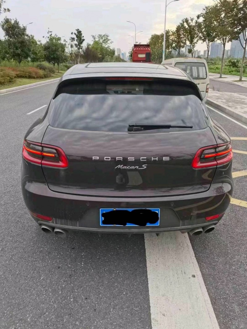 枣庄15年保时捷Macan3