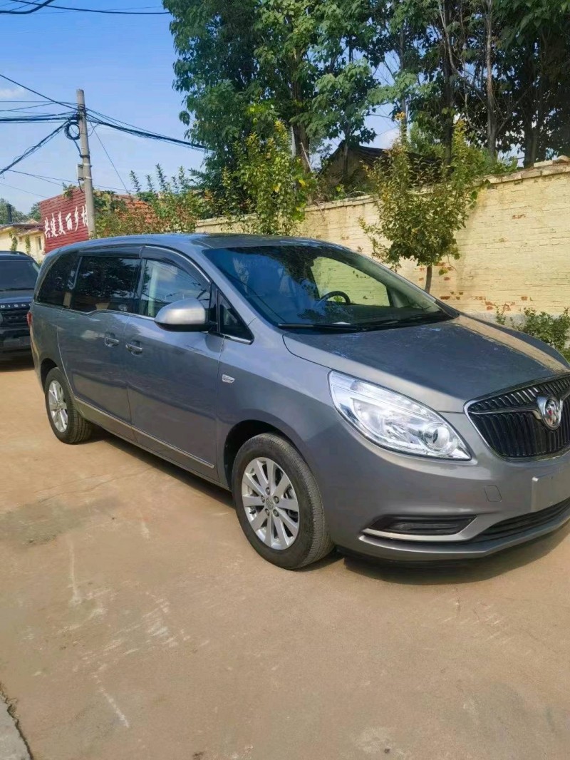 东营19年别克GL83