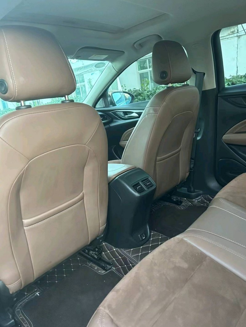 徐州19年别克君威8