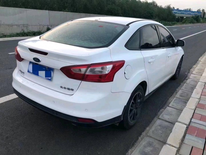 邯郸14年福特福克斯3