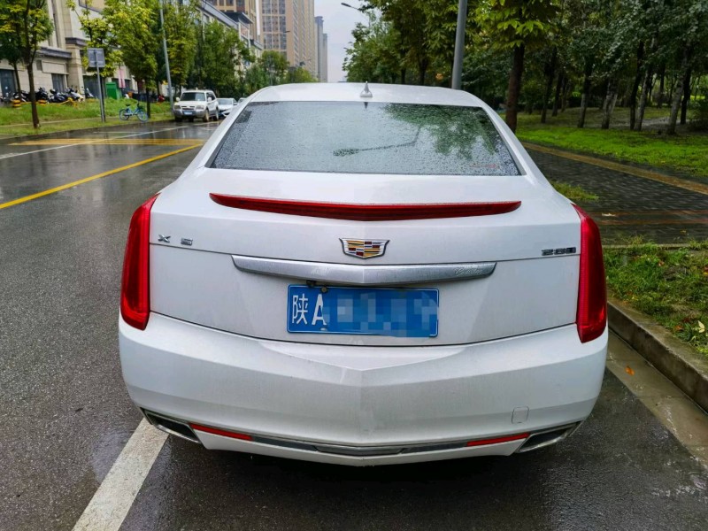 咸陽17年凱迪拉克XTS4