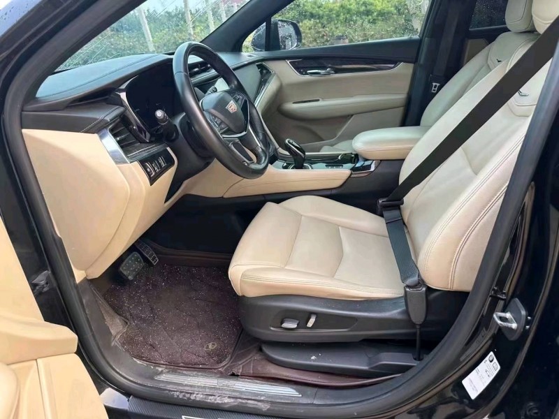 东营16年凯迪拉克XT53