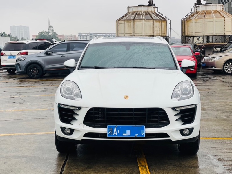 东莞15年保时捷Macan1