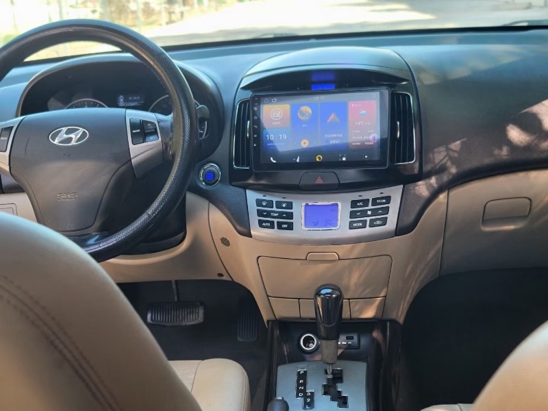 郑州13年现代伊兰特5