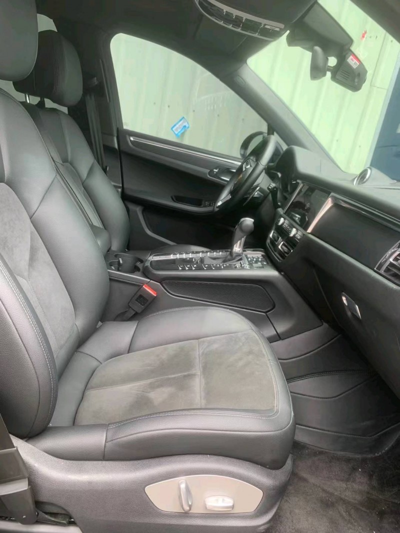 中山21年保时捷Macan5