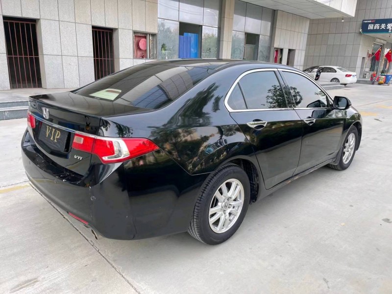 济宁13年本田思铂睿4