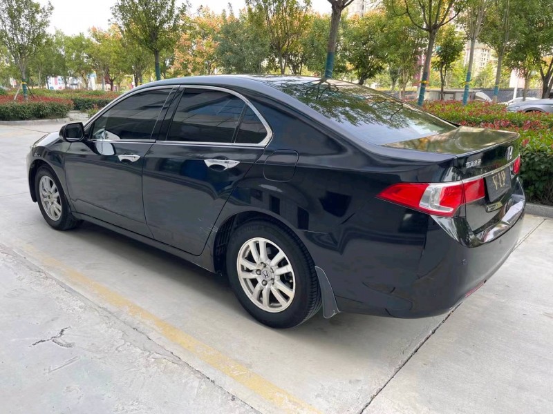济宁13年本田思铂睿6