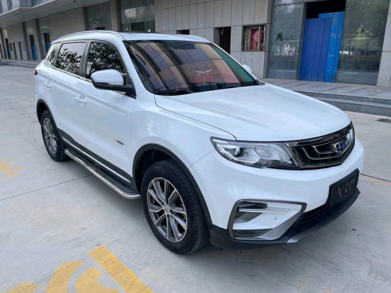 济宁19年吉利博越2