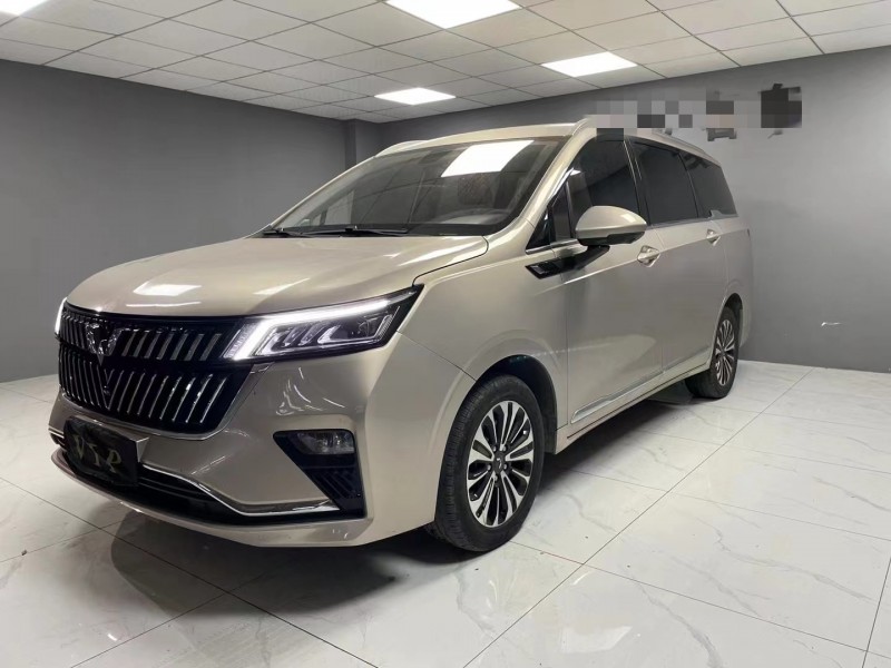 成都22年五菱汽車佳辰3