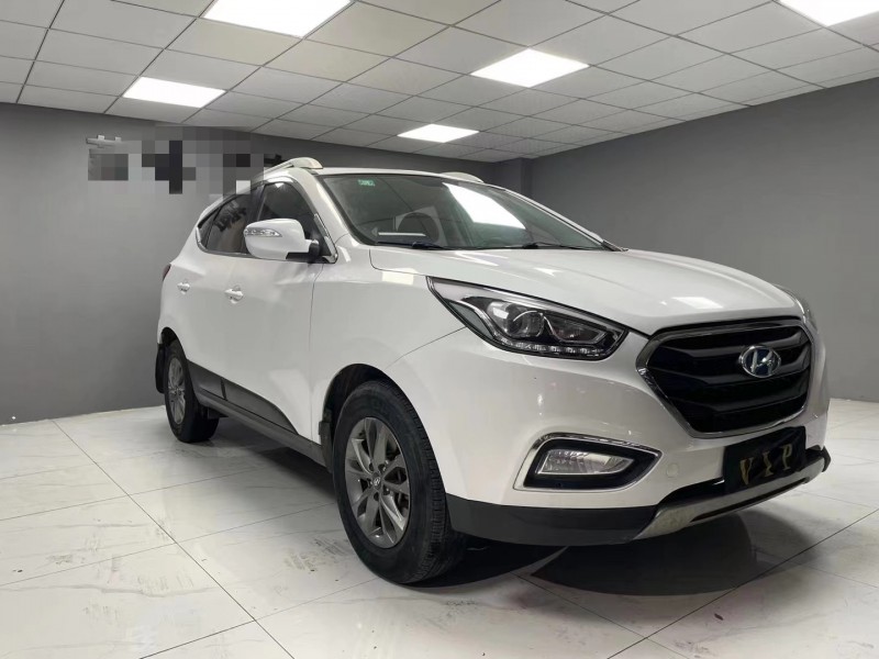 成都16年现代ix353