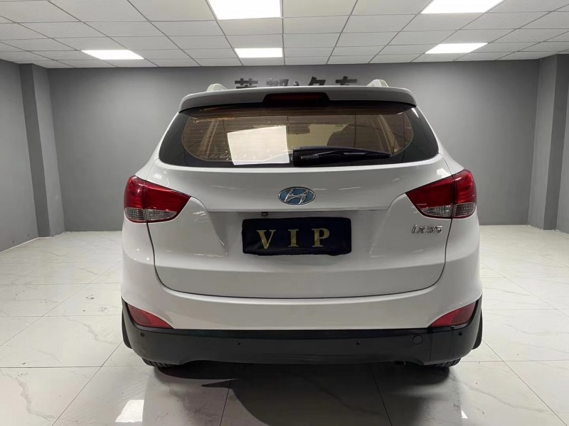 成都16年现代ix359