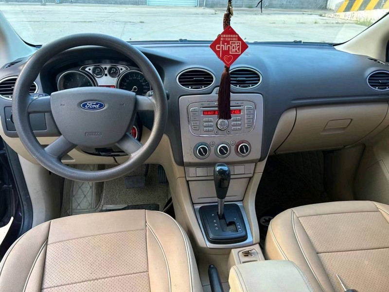 徐州13年福特福克斯5