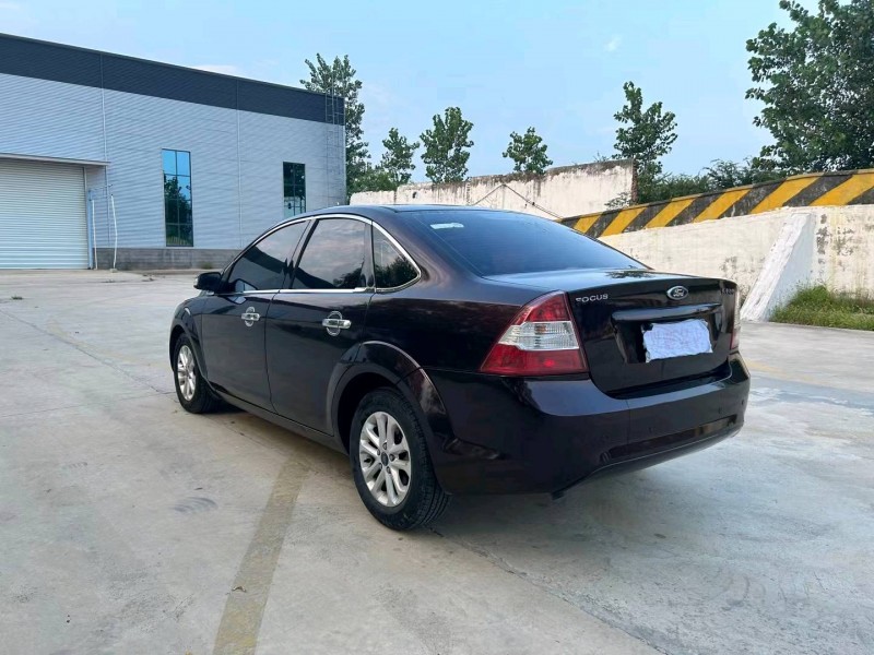 徐州13年福特福克斯7