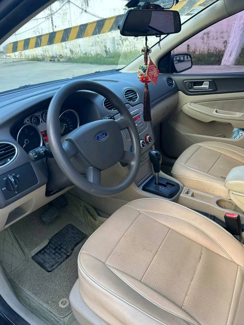 徐州13年福特福克斯9