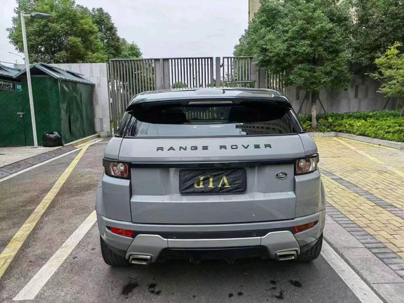 常州14年路虎极光5