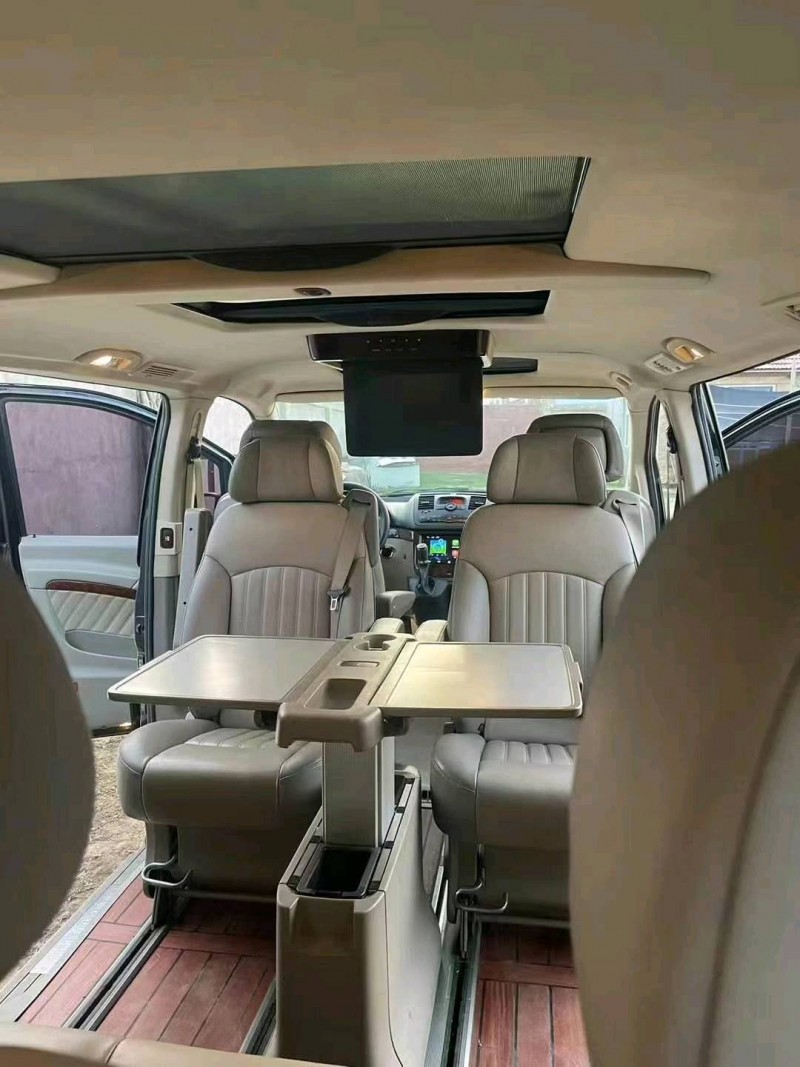 邯郸13年奔驰唯雅诺6