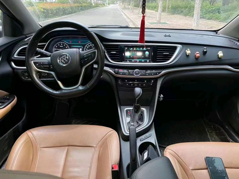 枣庄18年别克阅朗5