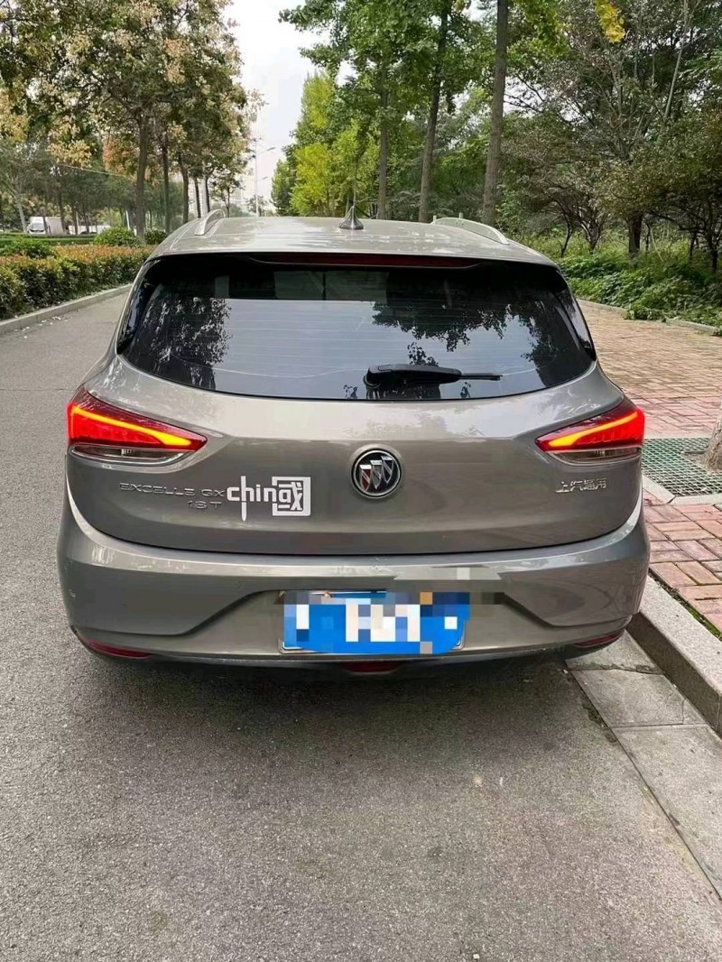 枣庄18年别克阅朗6