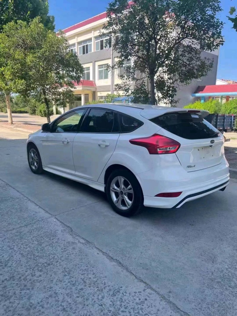 东营18年福特福克斯4