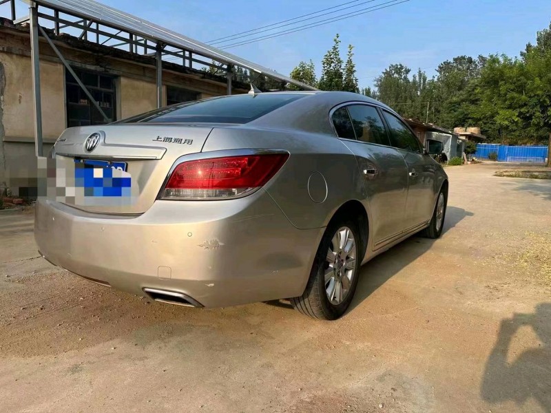 枣庄10年别克君越7