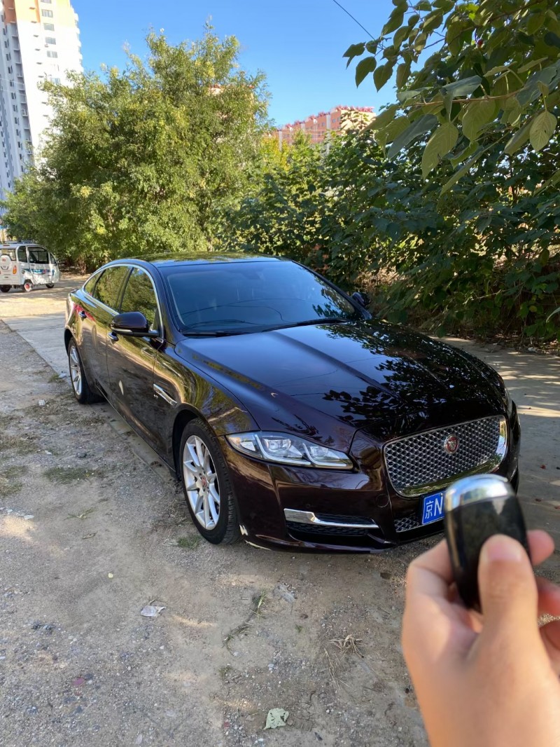 济宁17年捷豹XJ2