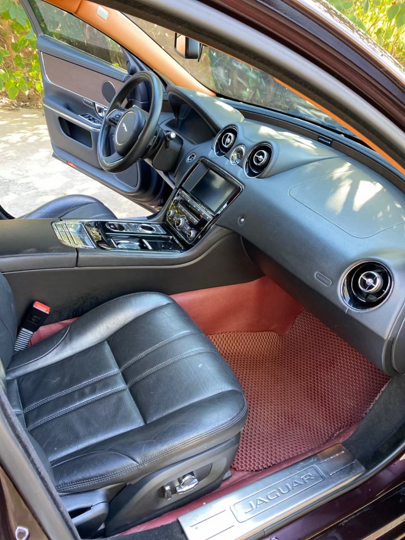 济宁17年捷豹XJ7