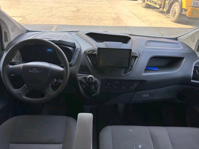 枣庄17年福特全顺5