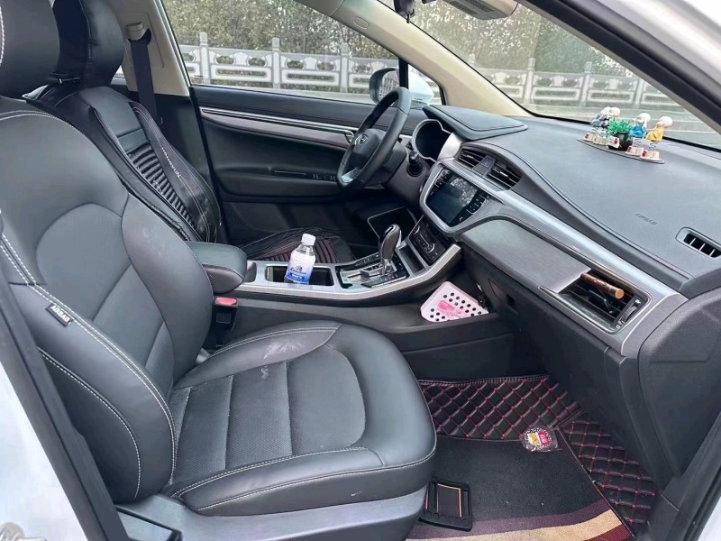 邯郸19年吉利帝豪GS8