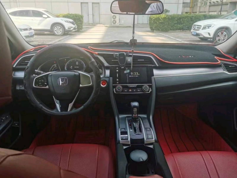 苏州19年本田思域8