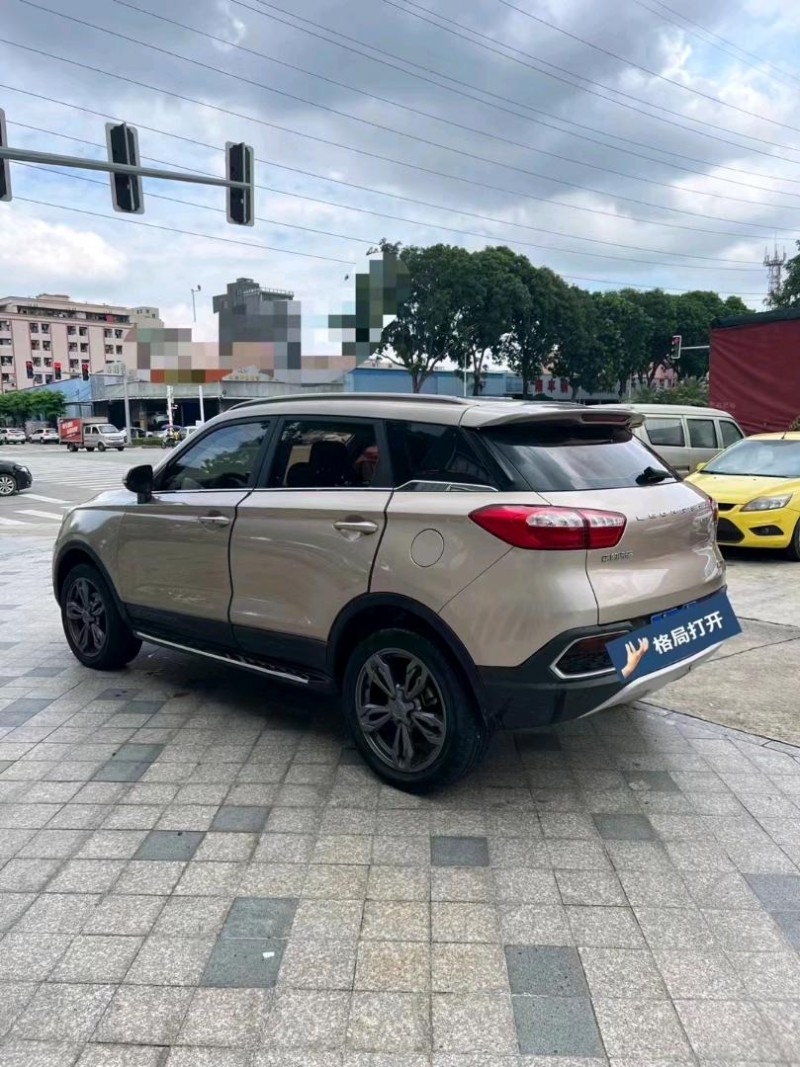 珠海18年獵豹汽車CS98