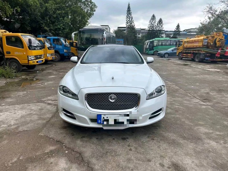 南寧13年捷豹XJL1
