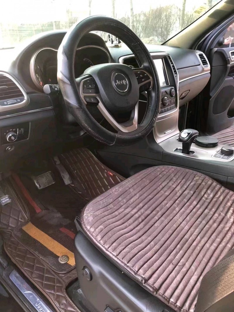 枣庄14年Jeep大切诺基5
