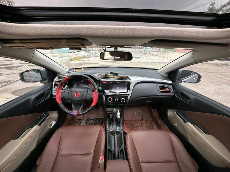 广州17年本田锋范6